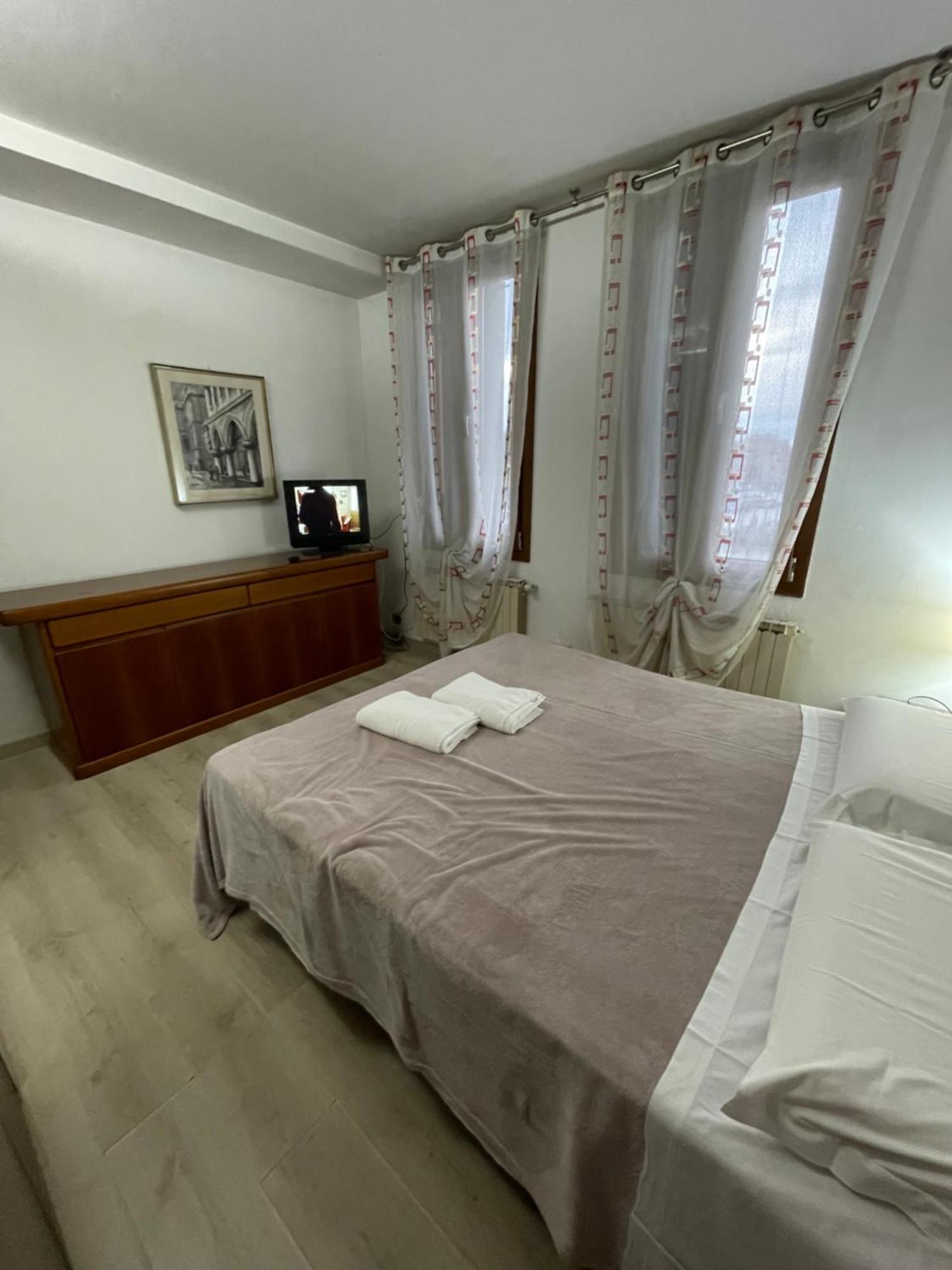 Sunset Venice Guest House Veneza Exterior foto